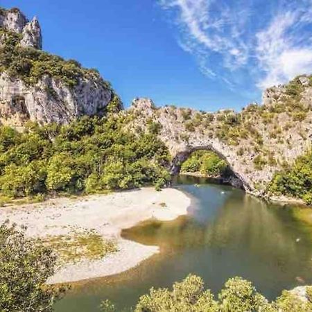 Appartement Neuf Avec Spa Saint-Martin-d'Ardeche Luaran gambar