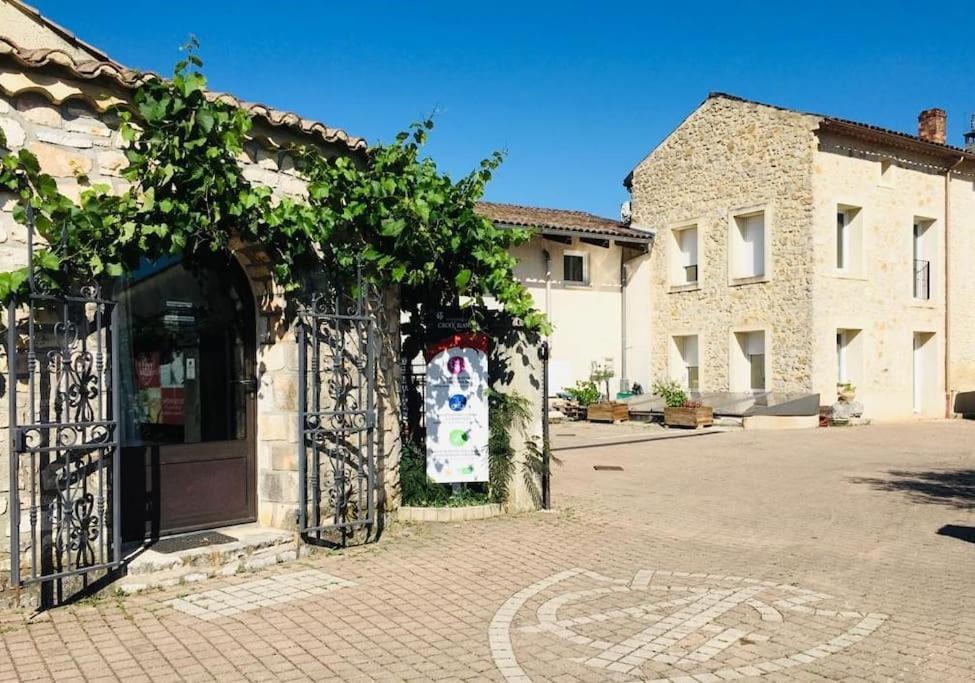 Appartement Neuf Avec Spa Saint-Martin-d'Ardeche Luaran gambar